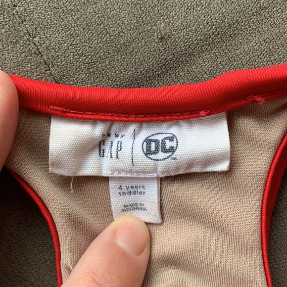 Wonder Woman swimsuit, size 4. - Picture 2 of 5